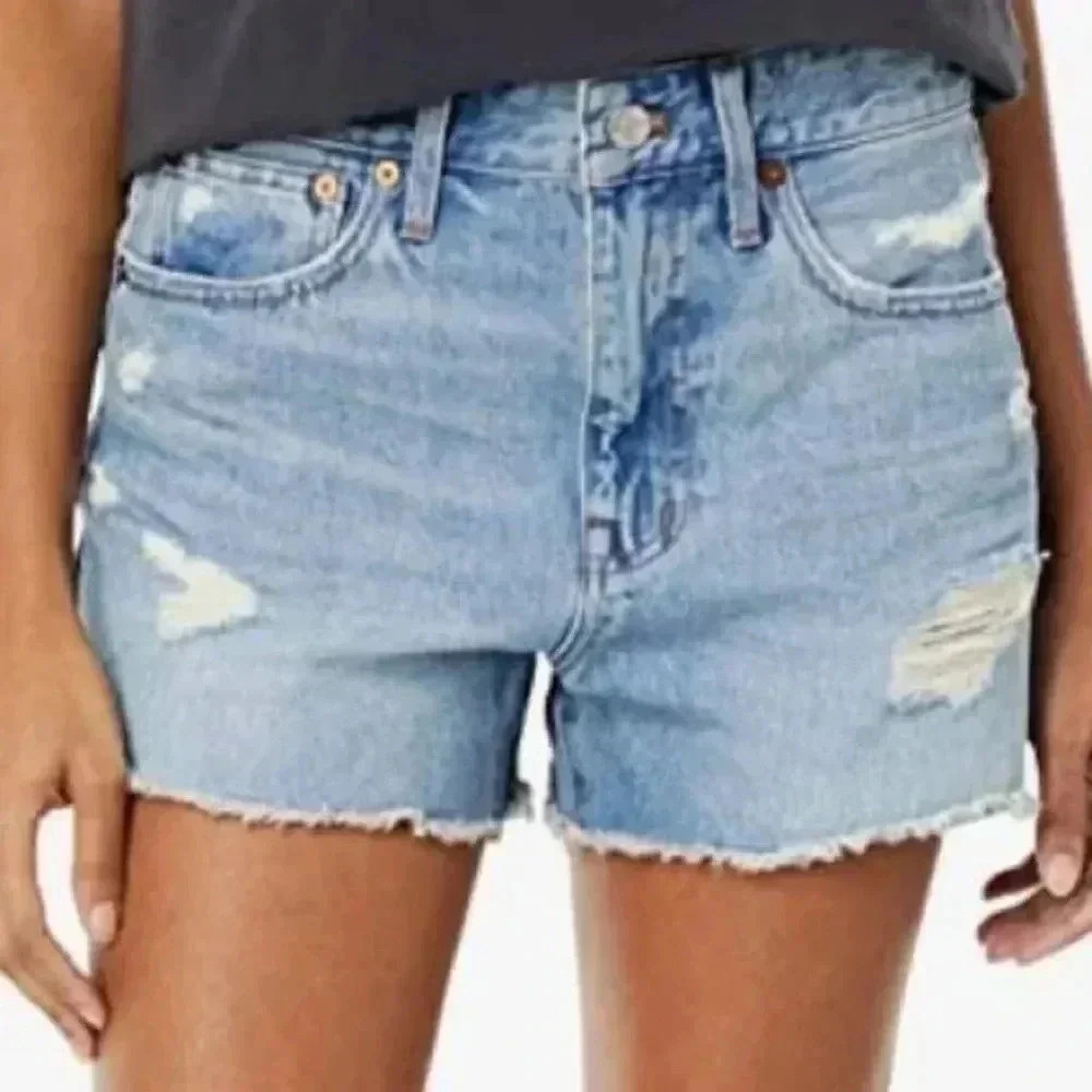 Madewell Relaxed Denim Shorts in Renfield Wash Destructed Edition - Picture 1 of 6